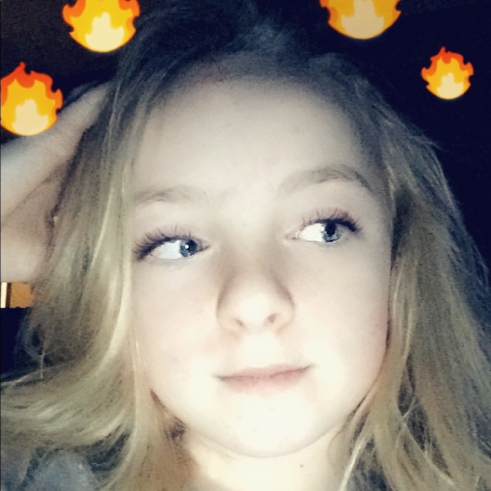 Meet your Posher, Lily